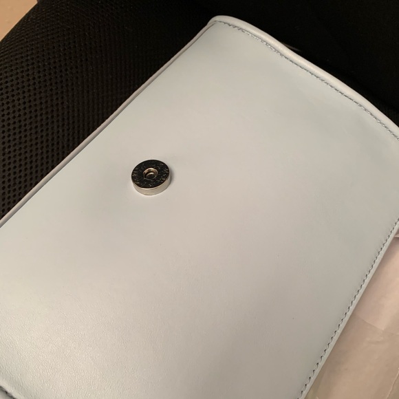 Tory Burch Fleming icy blue leather convertible shoulder bag /crossbody - Picture 10 of 15